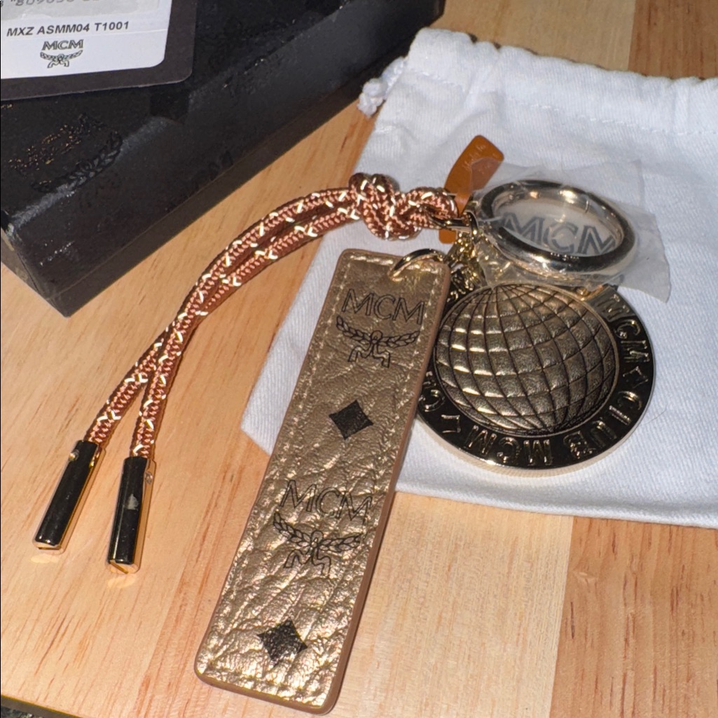 Mcm Gold And Silver Keychain Holder Purse Charm Key Ring
